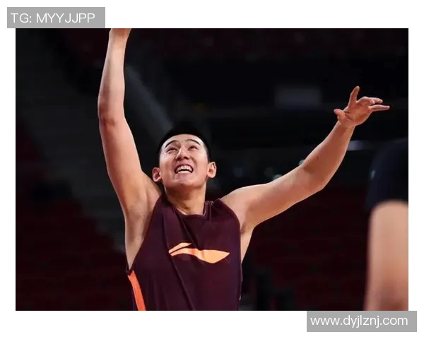 南京篮球队在世界锦标赛积分榜上以80分稳居第一位置展现强劲实力