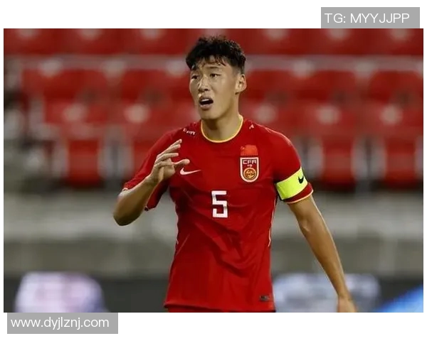 广东足球明星在国际赛场上崭露头角助力中国足球腾飞的故事