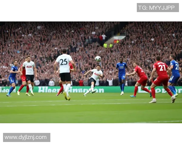 杭州足球队的拼搏之路与大师赛的荣耀时刻