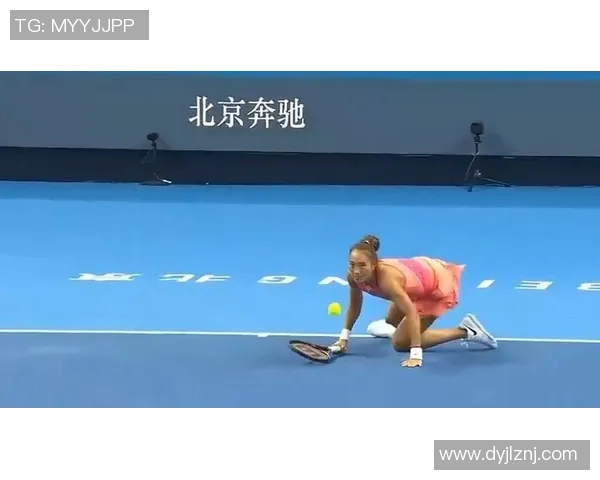 足球明星受伤瞬间高清照片集锦展现运动员拼搏精神与不屈意志 足球明星受伤瞬间高清照片集锦展现运动员拼搏精神与不屈意志