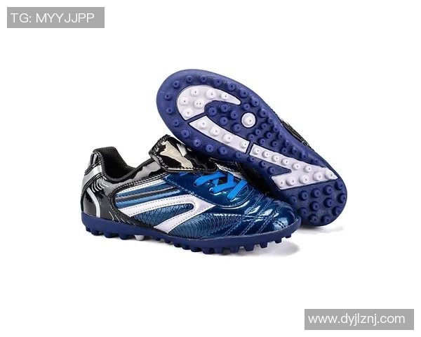 足球明星们的足球鞋大揭秘：从梅西到C罗的独特选择与风格分析