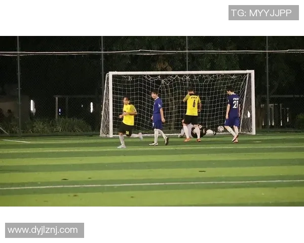 足球明星精彩瞬间高清射门集锦尽享足球魅力与激情的完美结合 足球明星精彩瞬间高清射门集锦尽享足球魅力与激情的完美结合